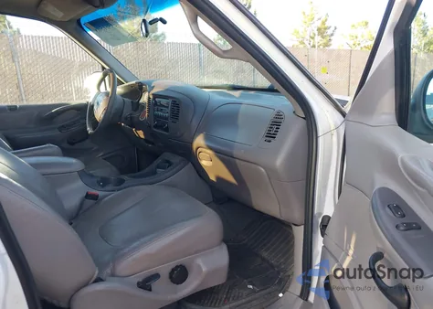 1997 Ford Expedition Eddie Bauer/Xlt z USA, uszkodzony, nr VIN 1FMFU18L5VLA93411